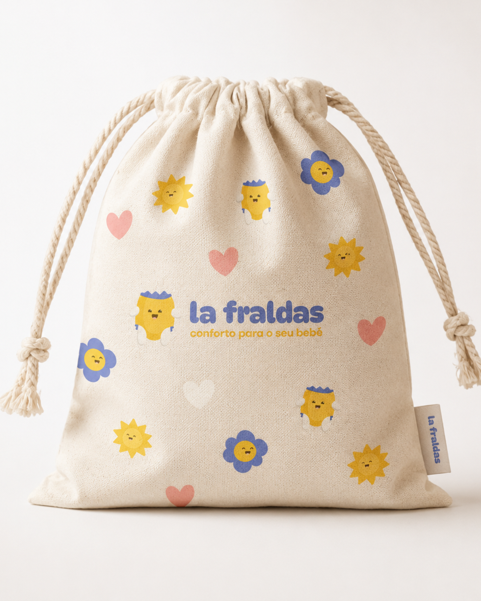 Aplicação de identidade visual da marca La Fraldas criada pela SEHA